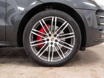 Porsche Macan Turbo 5dr PDK