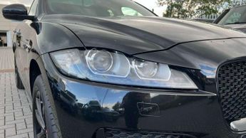 Jaguar F-Pace 2.0d [180] Chequered Flag 5dr Auto AWD