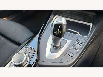 BMW 1 Series 118i [1.5] Sport 5dr [Nav/Servotronic] Step Auto