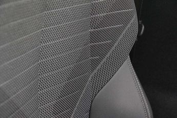 Peugeot 3008 1.2 Hybrid 136 Allure 5dr e-DSC6