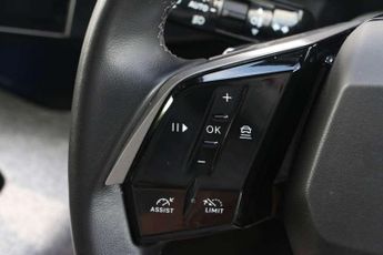 Peugeot 3008 1.2 Hybrid 136 Allure 5dr e-DSC6