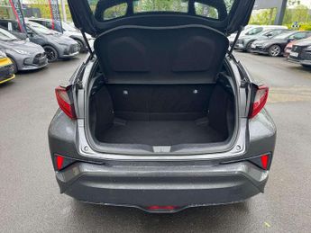 Toyota C-HR 1.8 Hybrid Design 5dr CVT