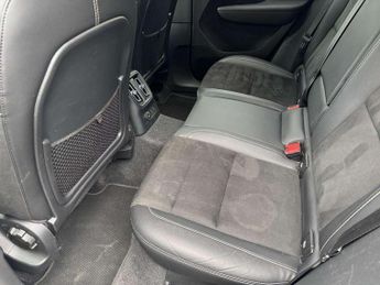 Volvo XC40 1.5 T4 Recharge PHEV R DESIGN 5dr Auto