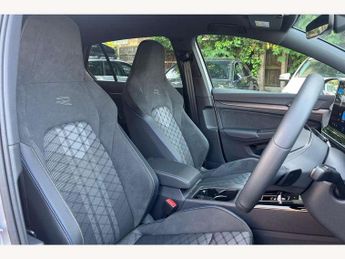 Volkswagen Golf 1.5 eTSI 150 R-Line 5dr DSG