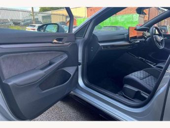 Volkswagen Golf 1.5 eTSI 150 R-Line 5dr DSG