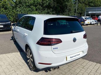 Volkswagen Golf 1.4 TSI GTE Advance 5dr DSG