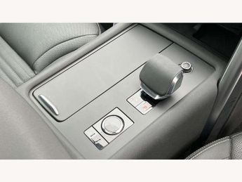 Land Rover Discovery 3.0 D300 R-Dynamic SE 5dr Auto