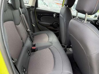 MINI Hatchback 1.5 Cooper Classic Premium 5dr Auto
