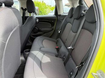 MINI Hatchback 1.5 Cooper Classic Premium 5dr Auto