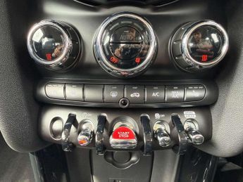 MINI Hatchback 1.5 Cooper Classic Premium 5dr Auto