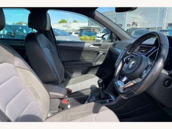 Volkswagen Tiguan 2.0 TDi 150 R-Line Tech 5dr DSG