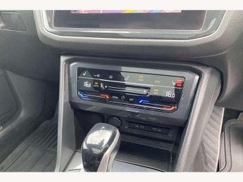 Volkswagen Tiguan 2.0 TDI 4Motion R-Line 5dr DSG