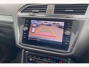 Volkswagen Tiguan 2.0 TDI 4Motion R-Line 5dr DSG