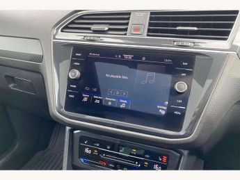 Volkswagen Tiguan 2.0 TDI 4Motion R-Line 5dr DSG