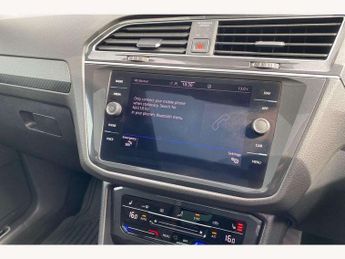 Volkswagen Tiguan 2.0 TDI 4Motion R-Line 5dr DSG
