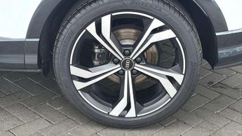 Audi Q3 35 TFSI Black Edition 5dr S Tronic [20" Alloy]