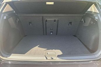 Volkswagen Golf 1.5 eTSI 150 Life 5dr DSG