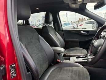 Ford Kuga 2.5 FHEV ST-Line X Edition 5dr CVT