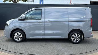 Volkswagen Transporter 2.0 TDI 150 Commerce Pro Van