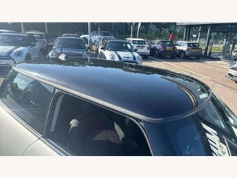 MINI Hatchback 1.5 Cooper Classic 3dr Auto