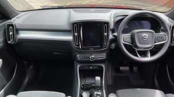 Volvo XC40 2.0 B4P Plus Dark 5dr Auto