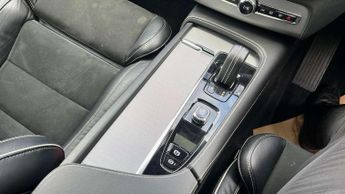 Volvo XC90 2.0 B5D [235] R DESIGN Pro 5dr AWD Geartronic