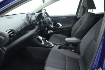 Toyota Yaris 1.5 Hybrid Icon 5dr CVT