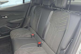 Peugeot 2008 1.2 Hybrid 136 GT 5dr e-DSC6