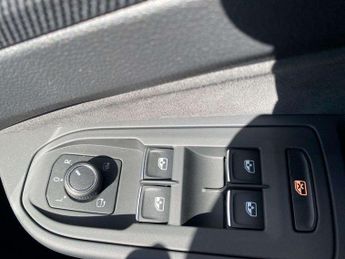 Volkswagen Golf 1.5 eTSI 150 R-Line 5dr DSG