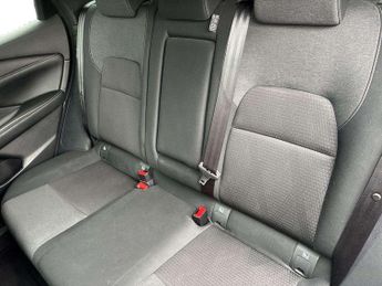 Nissan Qashqai 1.3 DiG-T MH 158 N-Connecta 5dr Xtronic