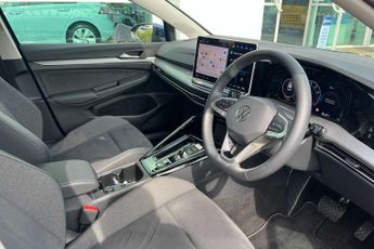 Volkswagen Golf 1.5 eTSI 150 Style 5dr DSG