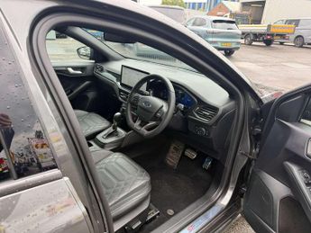 Ford Focus 1.0 EcoBoost Hybrid mHEV ST-Line X 5dr Auto
