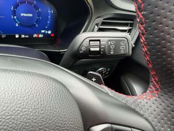 Ford Focus 1.0 EcoBoost Hybrid mHEV ST-Line X 5dr Auto