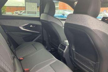 Peugeot 3008 1.2 Hybrid 136 GT 5dr e-DSC6