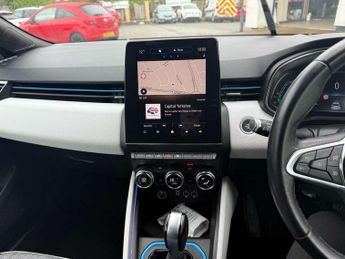 Renault Clio 1.6 E-TECH Hybrid 140 Launch Edition 5dr Auto