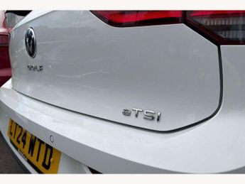 Volkswagen Golf 1.5 eTSI 150 Life 5dr DSG