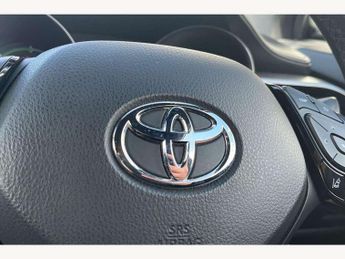 Toyota C-HR 1.8 Hybrid Dynamic 5dr CVT