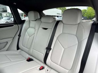 Porsche Macan S 5dr PDK