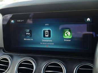 Mercedes-Benz E-Class E300d 4Matic AMG Line Premium 4dr 9G-Tronic