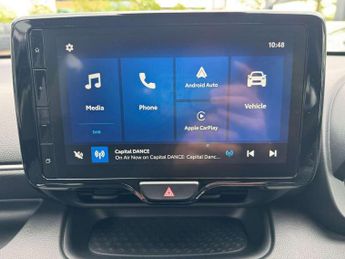 Toyota Yaris 1.5 Hybrid Design 5dr CVT