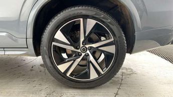 Volvo XC90 2.0 B5D [235] R DESIGN 5dr AWD Geartronic