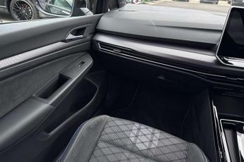Volkswagen Golf 2.0 TDI 150 Black Edition 5dr DSG