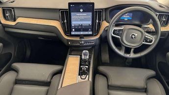 Volvo XC60 2.0 B5P Plus Dark 5dr AWD Geartronic