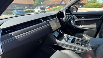 Jaguar F-Pace 2.0 D200 R-Dynamic HSE 5dr Auto AWD