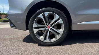Jaguar F-Pace 2.0 D200 R-Dynamic HSE 5dr Auto AWD