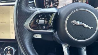 Jaguar F-Pace 2.0 D200 R-Dynamic HSE 5dr Auto AWD