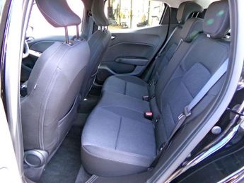 Renault Clio 1.6 E-TECH full hybrid 145 Evolution 5dr Auto