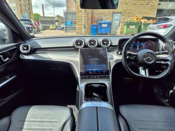 Mercedes-Benz C-Class C220d AMG Line Premium 5dr 9G-Tronic