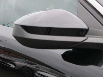 Peugeot 3008 1.2 Hybrid 136 Allure 5dr e-DSC6