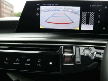 Peugeot 3008 1.2 Hybrid 136 Allure 5dr e-DSC6